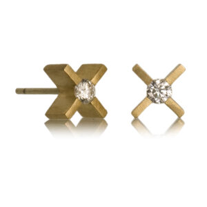 XX earrings in yellow gold with diamonds on a white background.