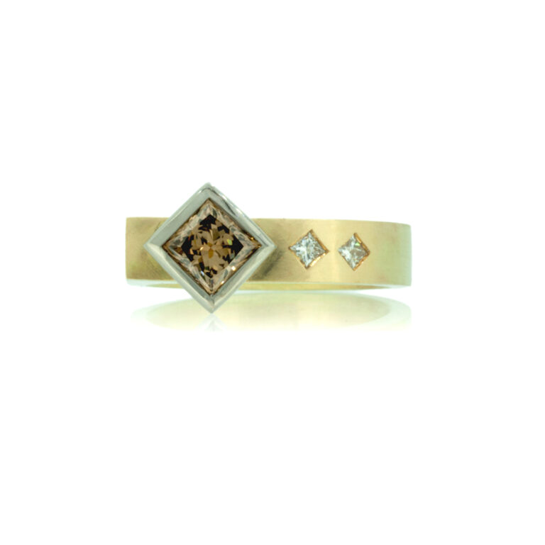 Asymmetrical champagne diamond ring in Fairtrade gold